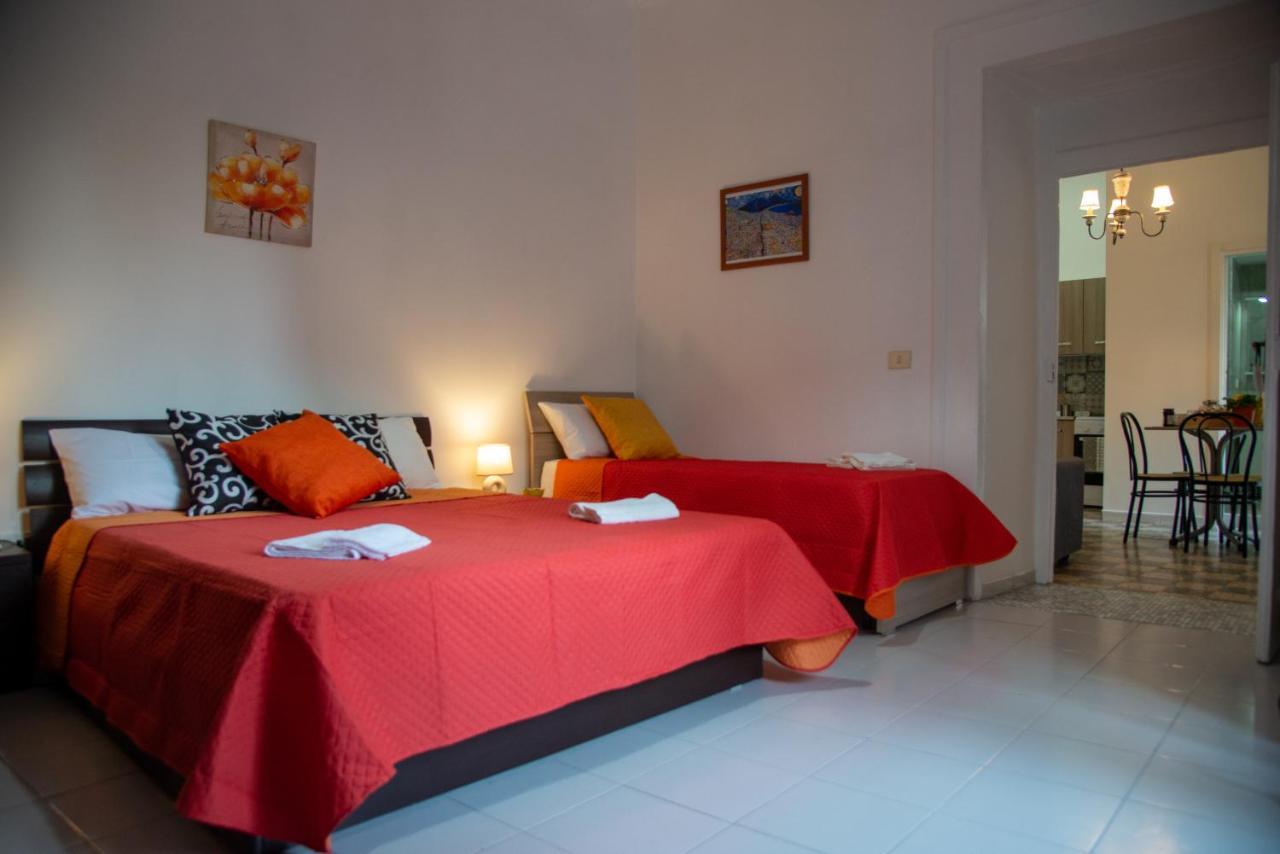 Appartement Domus Anticaglia By Domusextra à Naples Extérieur photo