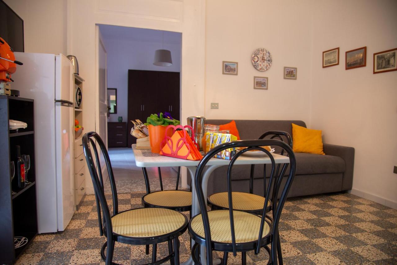Appartement Domus Anticaglia By Domusextra à Naples Extérieur photo